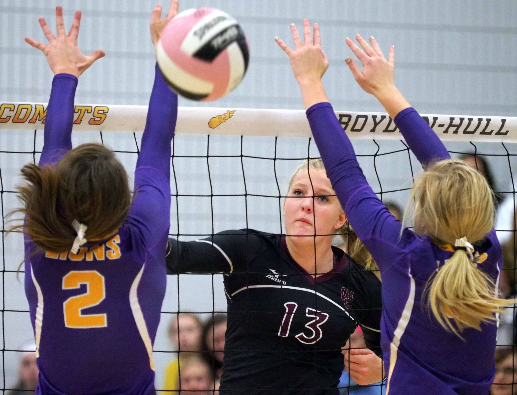 Central Lyon vs Western Christian volleyball
